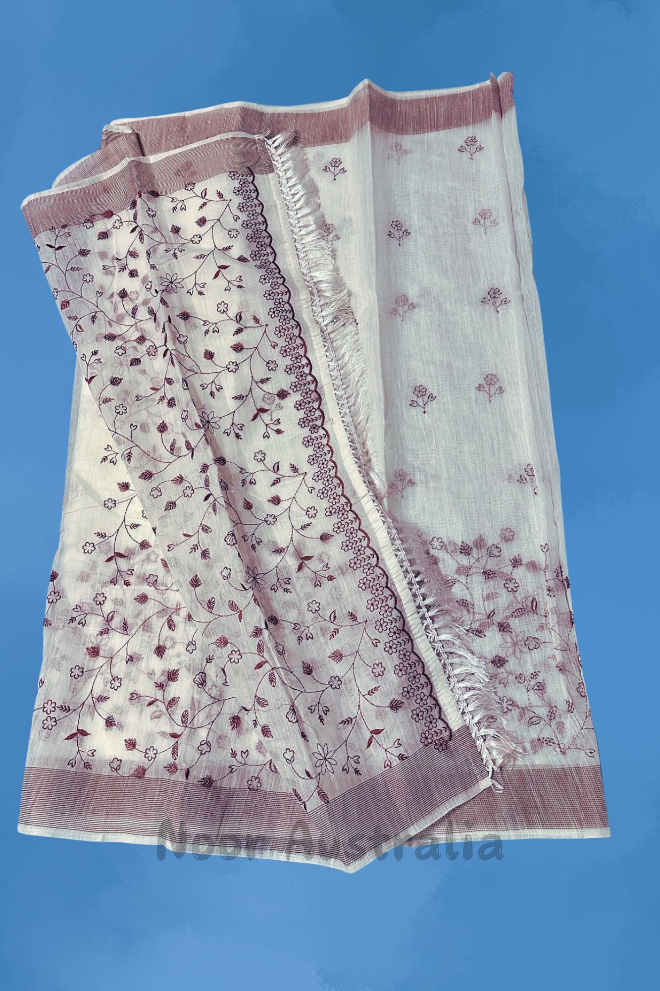 Sri Lankan White Saree with Floral Charm - NRSSW102 - Image 4