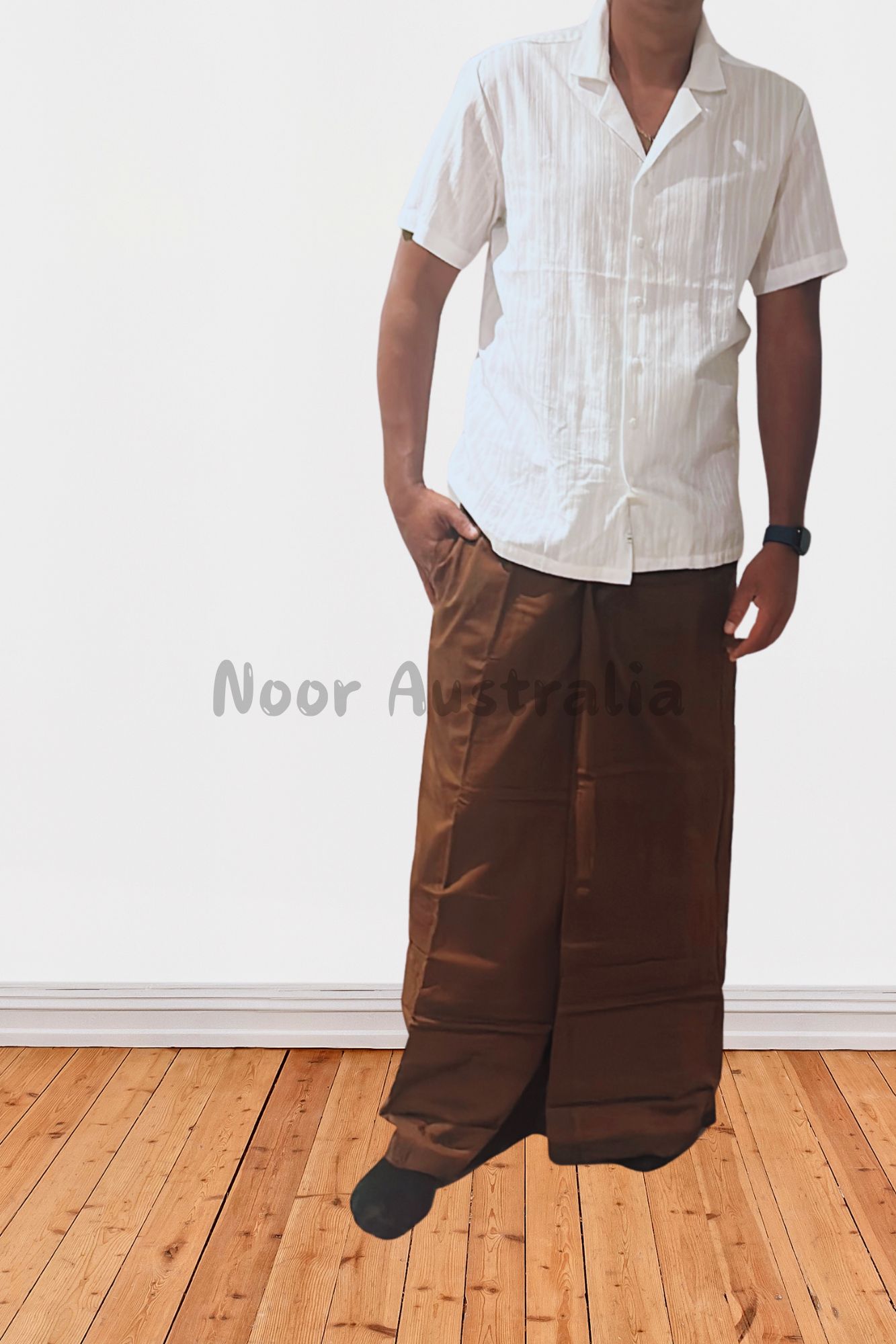 Sri Lankan Men’s Handloom Brown Pocket Sarong (Plain) – NRTWT012